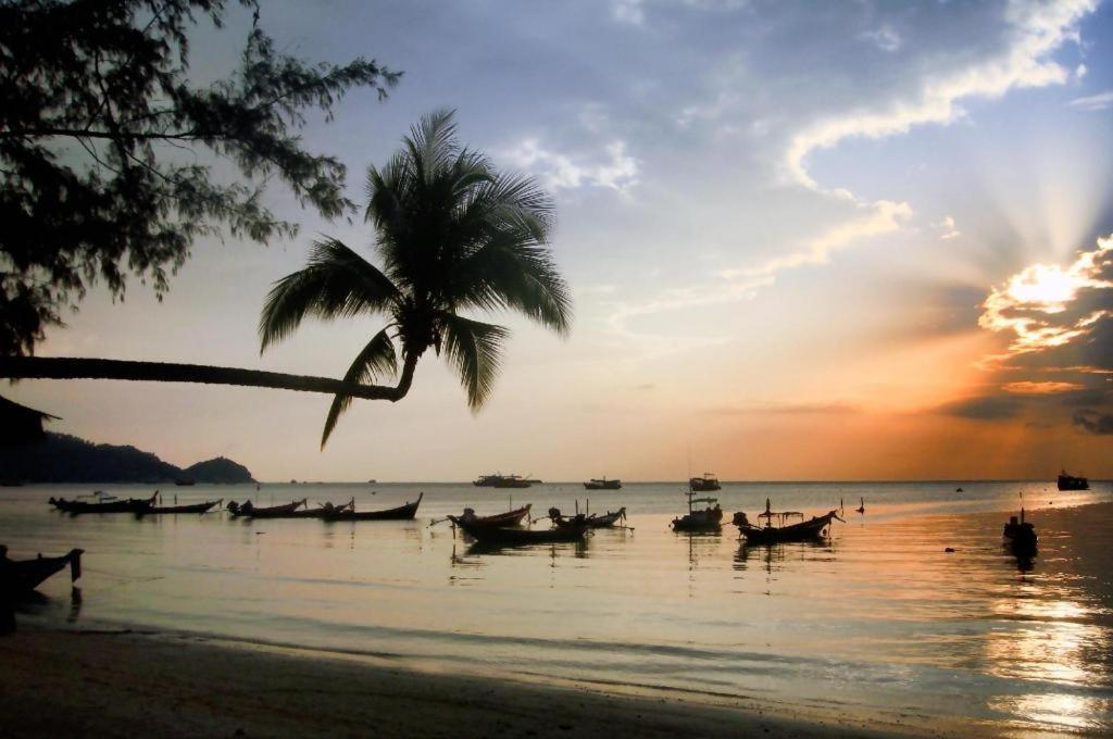 Thalassa Hotel Koh Tao Exterior photo