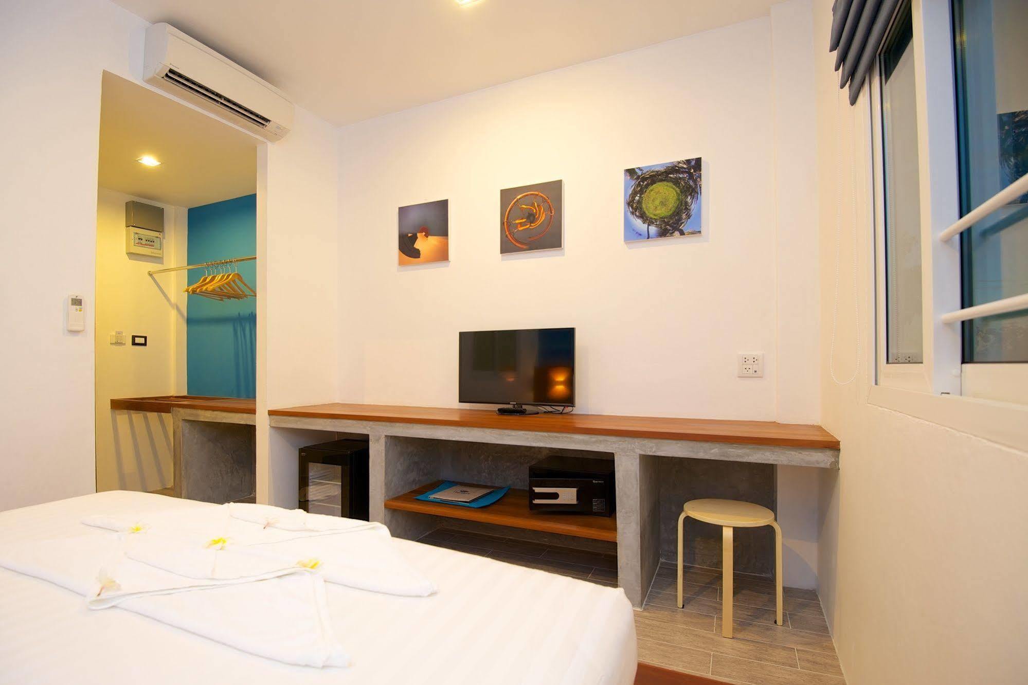 Thalassa Hotel Koh Tao Exterior photo