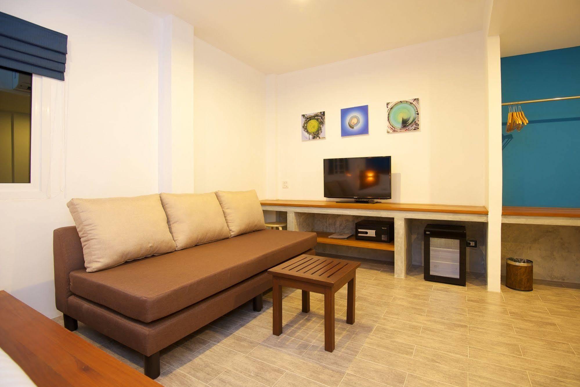 Thalassa Hotel Koh Tao Exterior photo