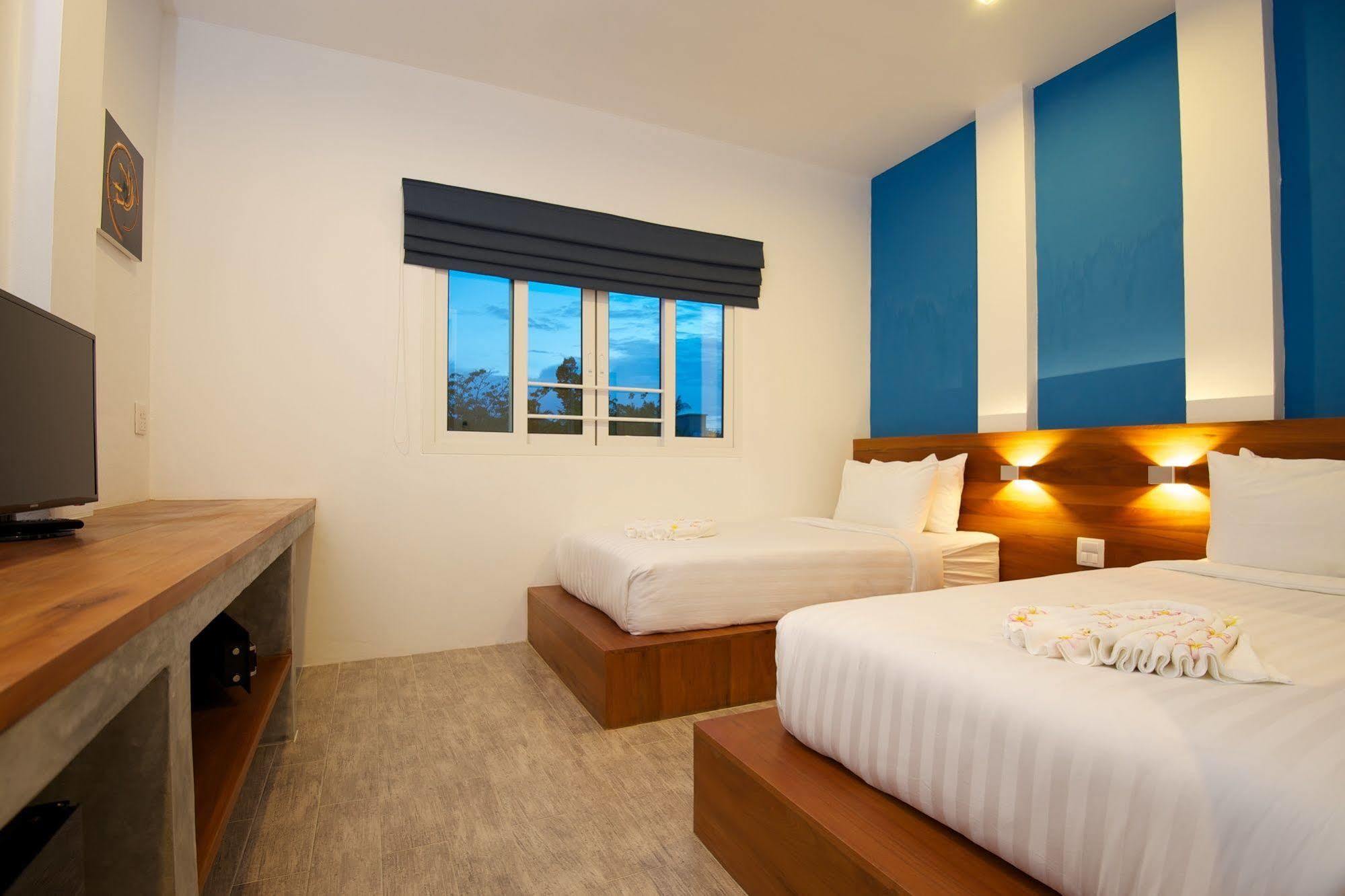 Thalassa Hotel Koh Tao Exterior photo